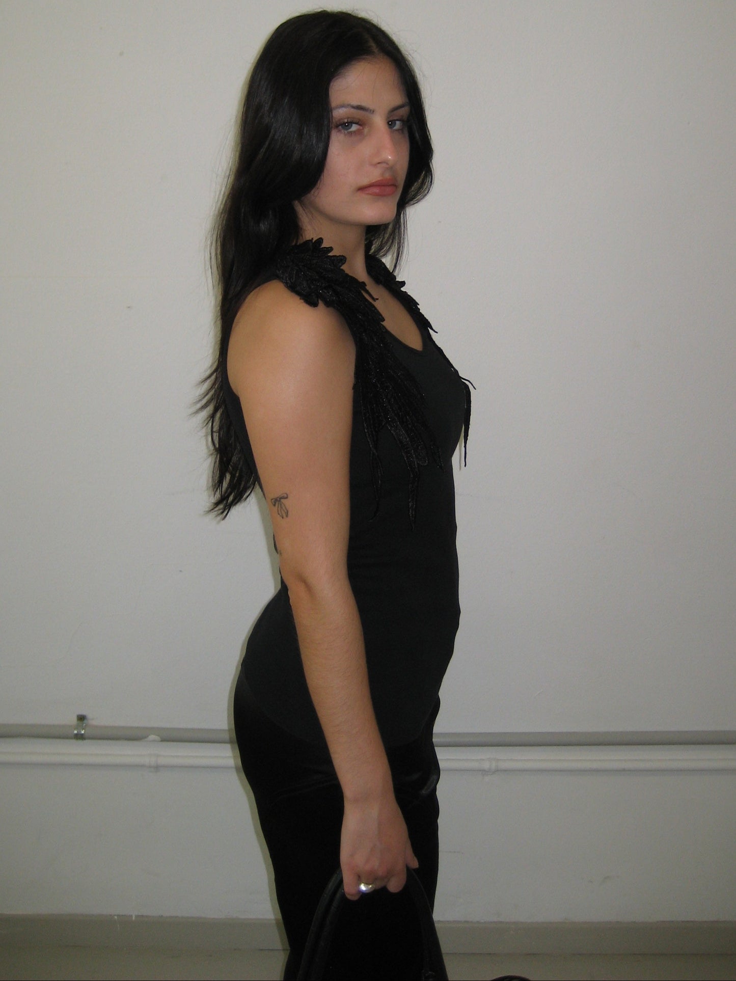 Black wings top